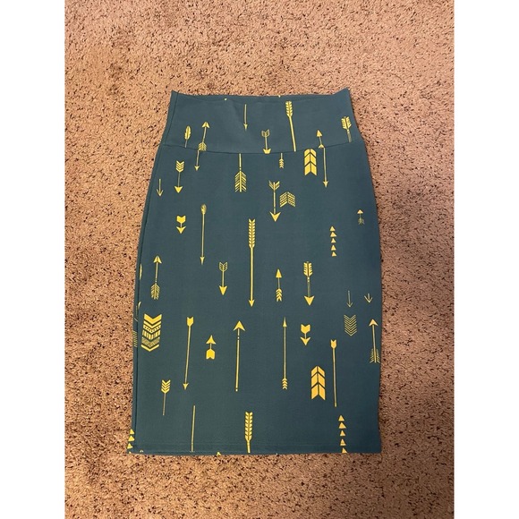 Lularoe Cassie size small  skirt - Picture 1 of 3